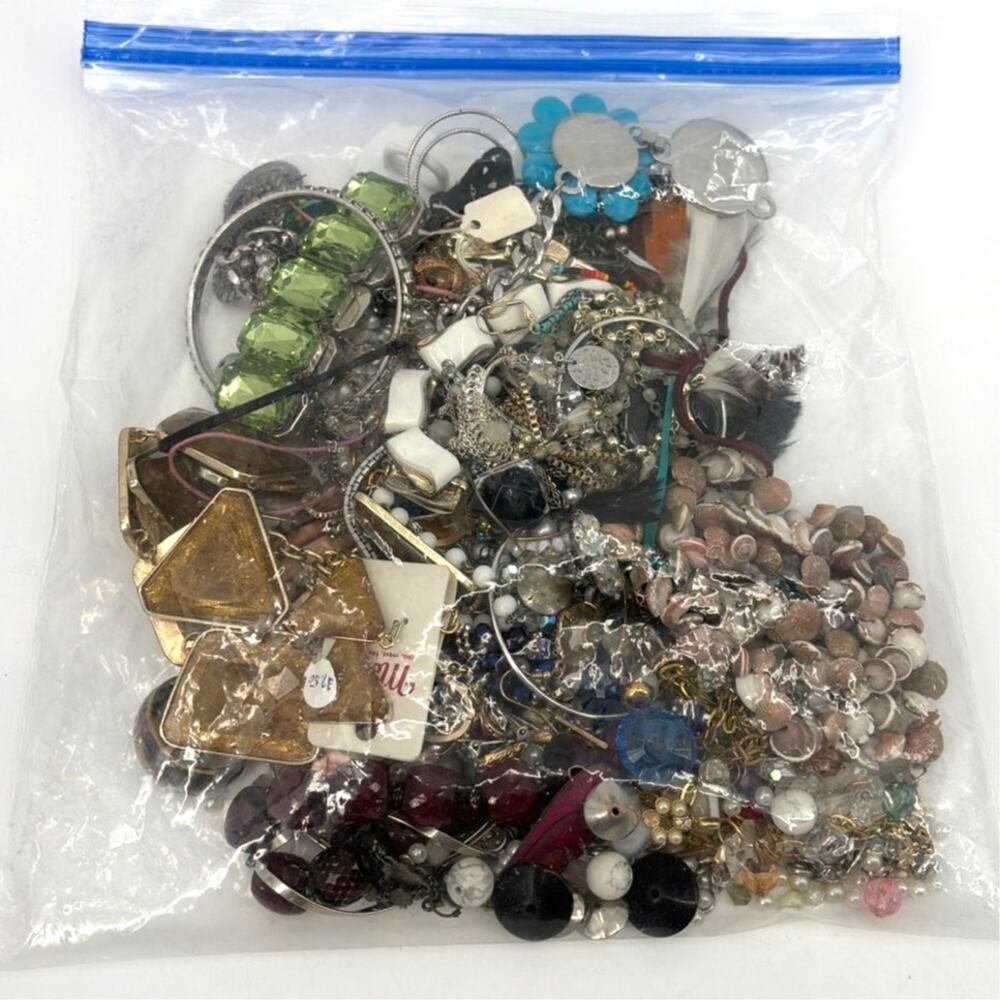 Estate Vintage to Mod Jewelry Lot 2+ lb JUNK CRAFT WEAR REPAIR Untested Unsorted
